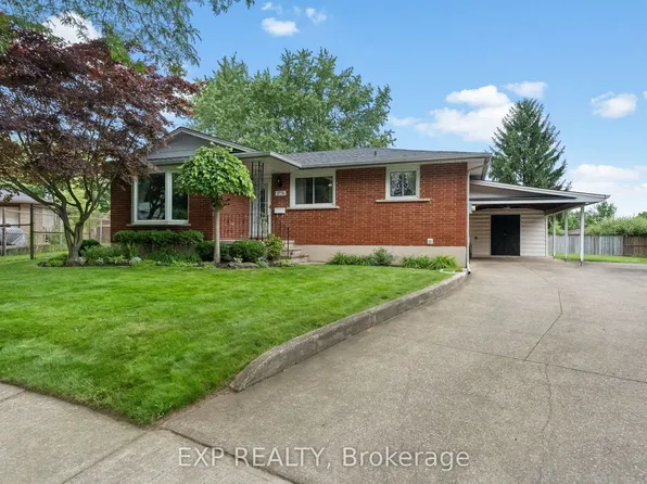 3776 Panama Ct, Niagara Falls, ON L2J 3Z8