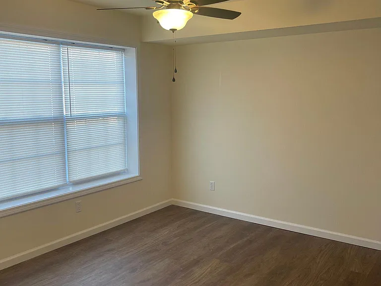 38 Brookmoore — Photo 2