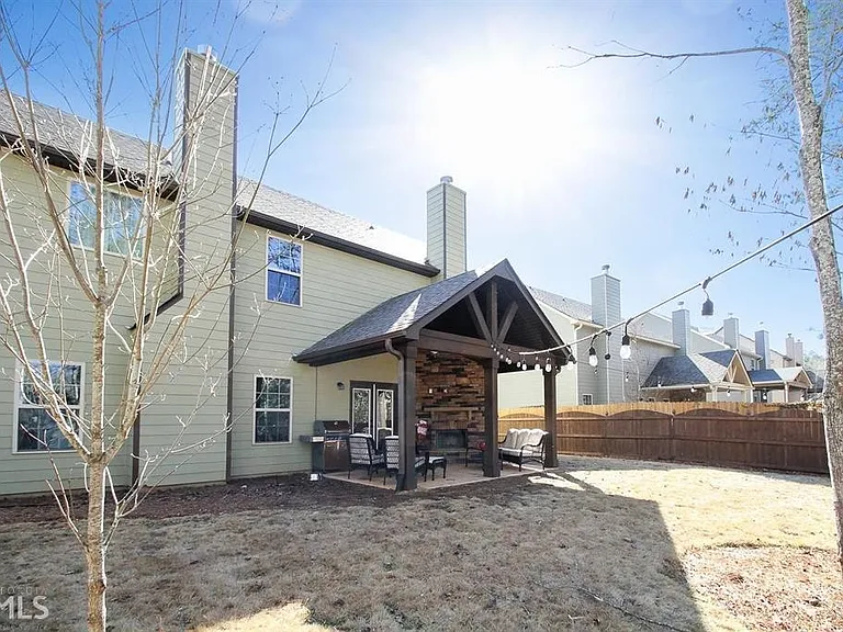345 Cliffhaven Cir — Photo 9