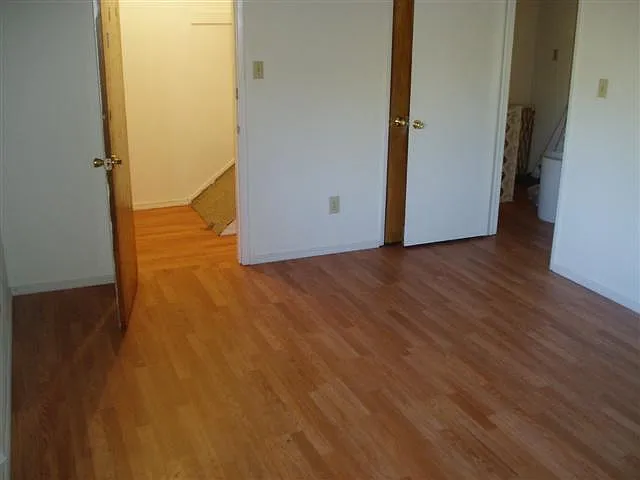811 Cathedral Ct — Photo 16