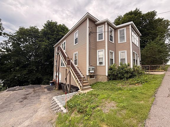 2nd image of 105 Grant St