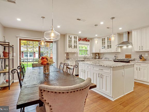 2nd image of 7247 Wickford Dr