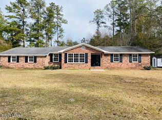 45 Gooding St, Varnville, SC 29944