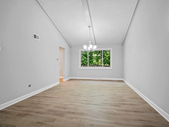 4th image of 1717 Cambridge Ave