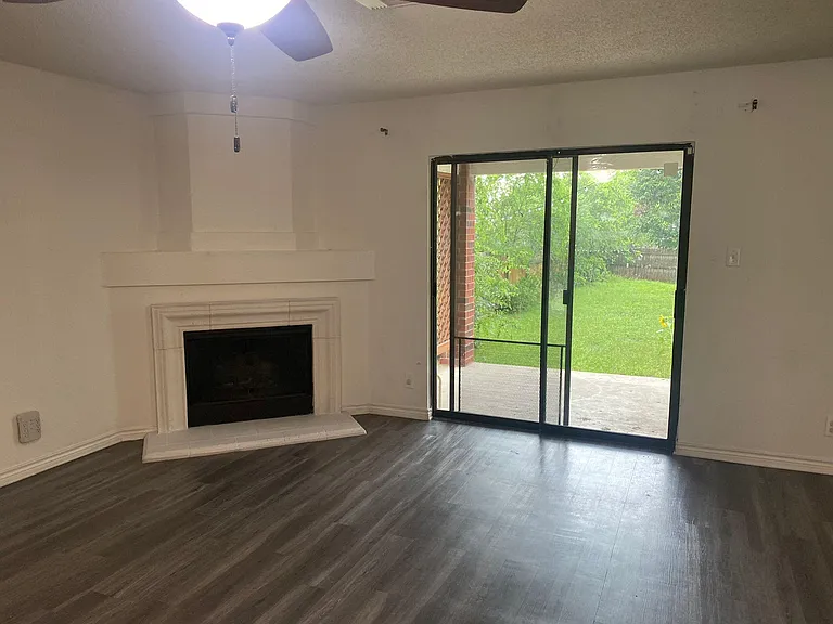 10407 Stone Creek Pl — Photo 8