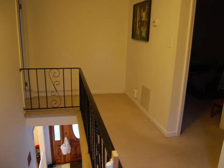 19 Enright Ave — Photo 9