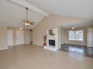 2719 Oakdale Ct, Stafford, TX 77477