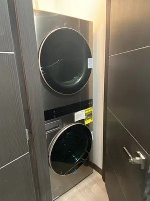 Rented by NY Space Finders Inc. | media 32