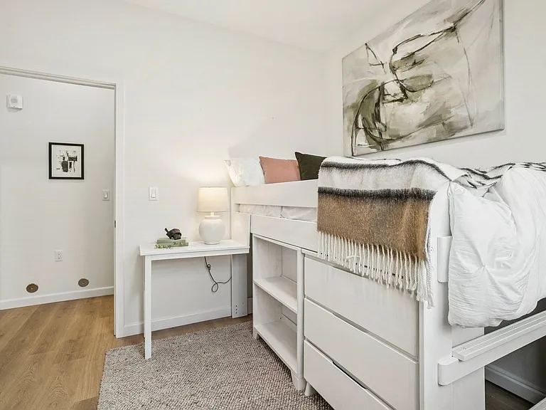 8733 Reading Ave - The Stride — Photo 13