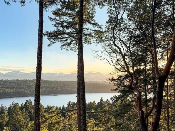 1095 Coats Dr, Nanaimo, BC V0R 1X4