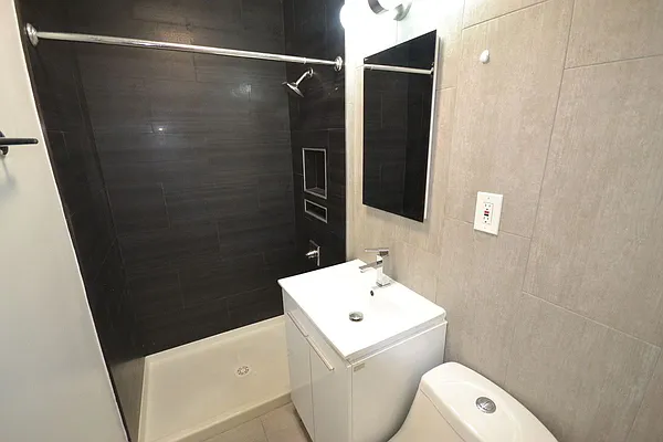 Rented by Silverstein Collection LLC  | media 8