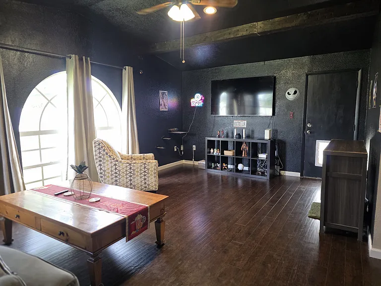 3263 Geneva St — Photo 13