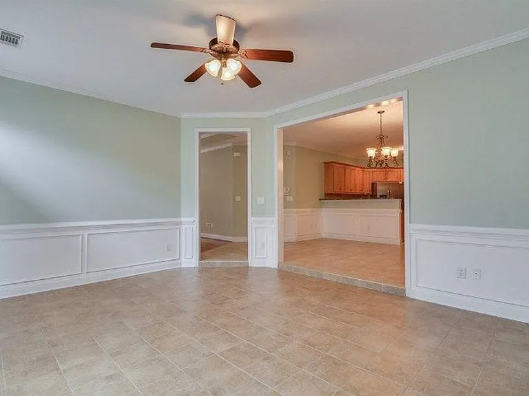 2513 Grier Cir — Photo 2