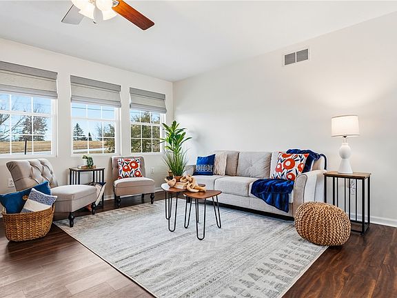 3rd image of 3699 Mitchell Rd