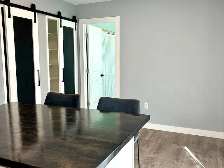 996 W Greens Lake Dr — Photo 4