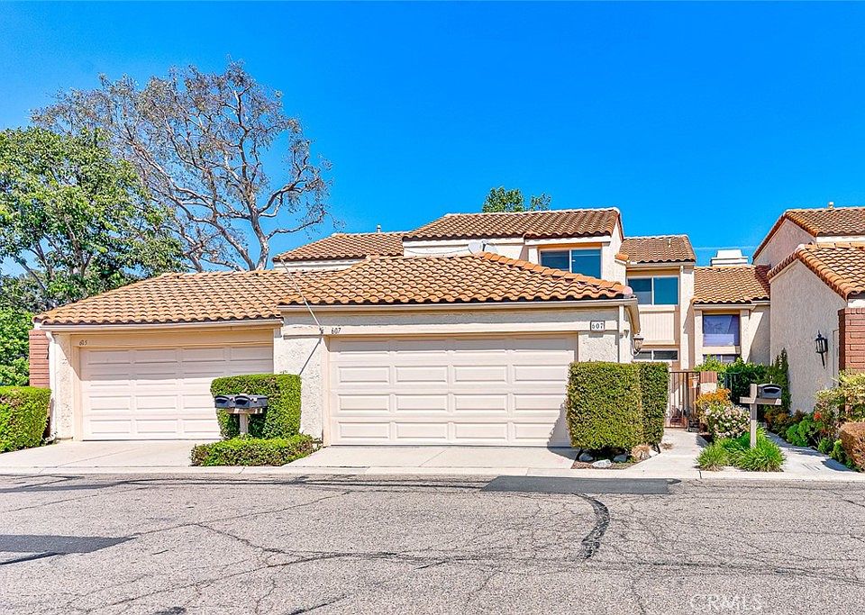 1st image of 607 Murfield Ct