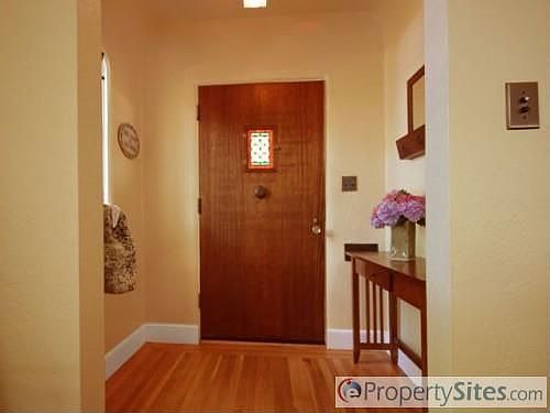 5th image of 1633 41st St