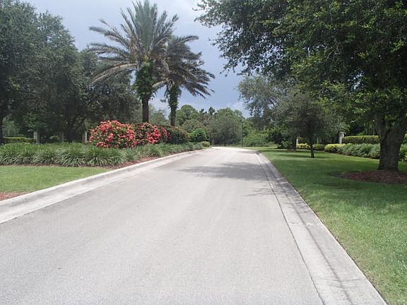 3rd image of 8289 Spicebush Terrace