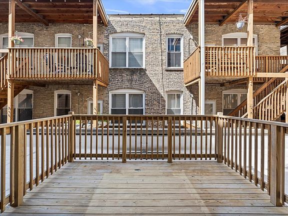 4th image of 3021 W Armitage Ave #208