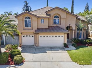 2037 E Lester Ave, Fresno, CA 93720