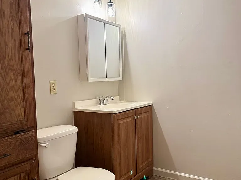 1214 Vattier St — Photo 34