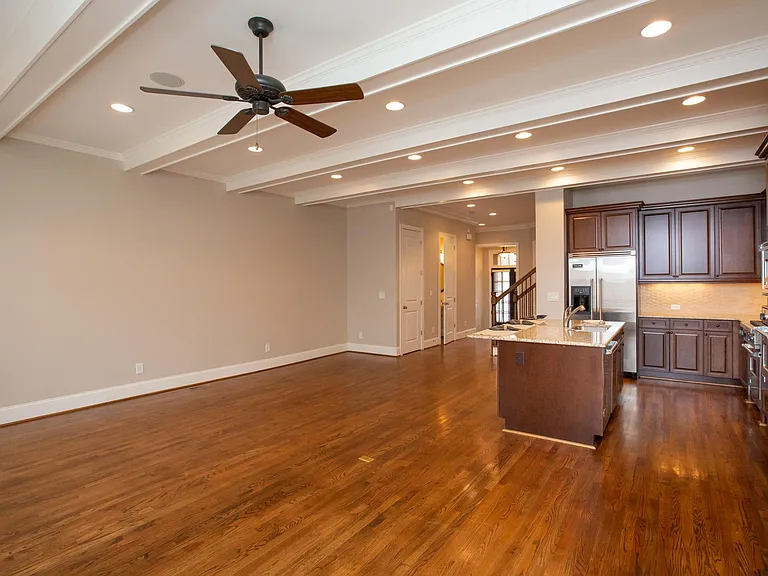653 Lockton Pl — Photo 11