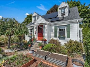 7 Manuel Ave, Johnston, RI 02919