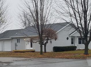 700 E Pleasant Valley St, Sigourney, IA 52591