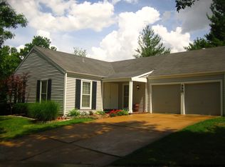 990 Century Oaks Dr, Ballwin, MO 63021
