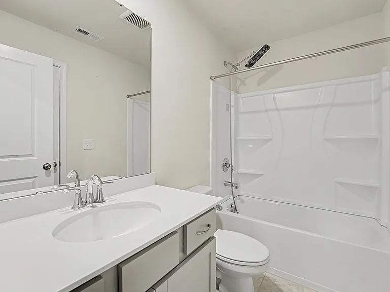 214 Kennerly Center Dr — Photo 17