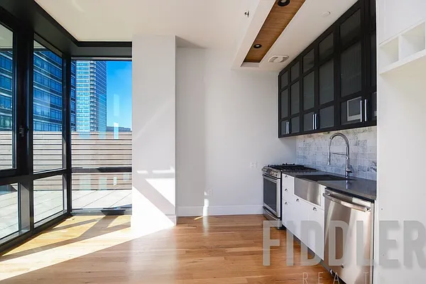 Rented by Fiddler Realty | media 171