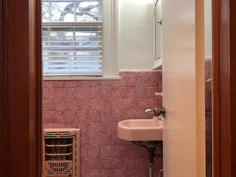 1328 Jackson Ave #K — Photo 11