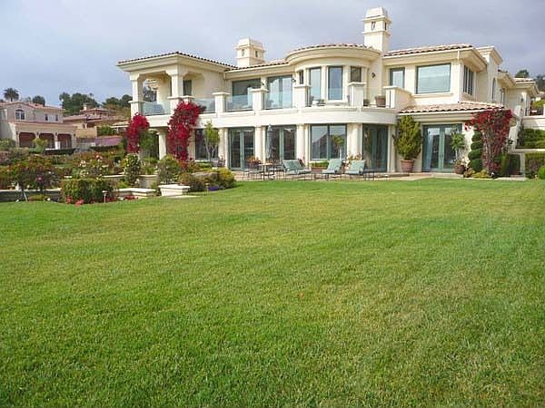 2nd image of 10 Via Del Cielo