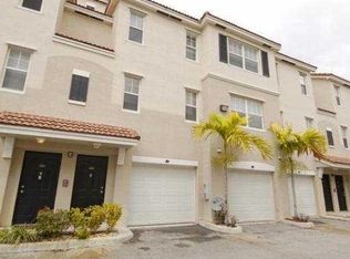 5820 W Sample Rd APT 203, Pompano Beach, FL 33067