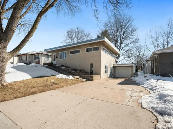 117 18th Ave S, South Saint Paul, MN 55075