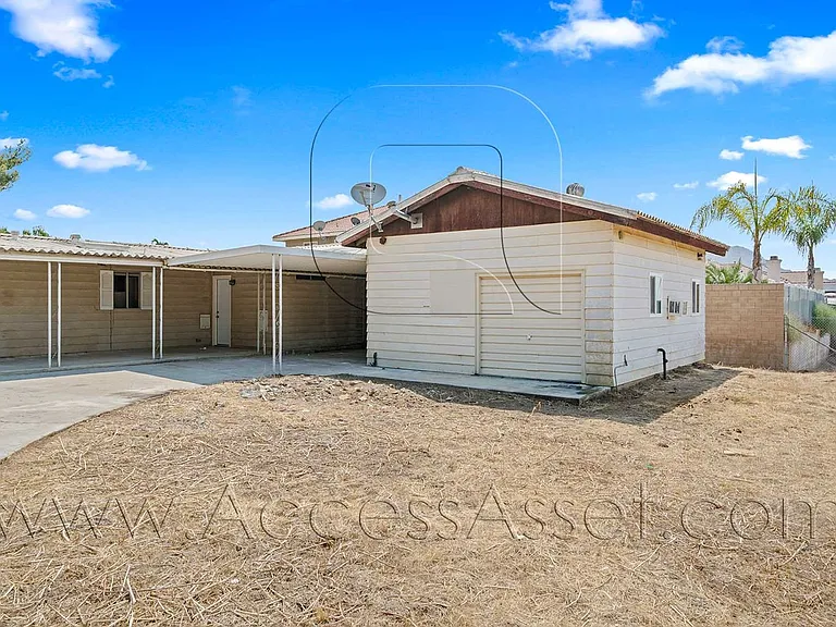 25369 Avenida Ramada #2 — Photo 12
