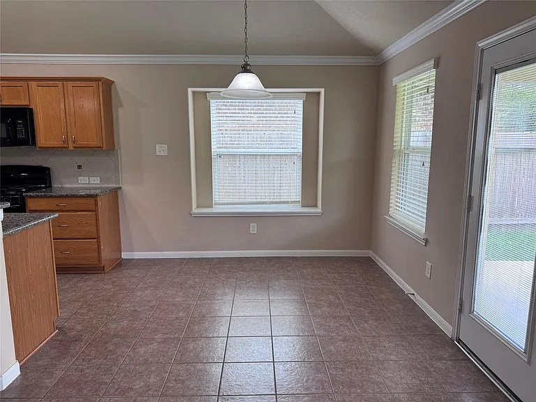151 Forest Heights Ln — Photo 10