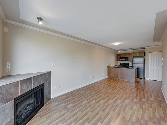 2nd image of 2265 E Hastings St #Penthouse 1