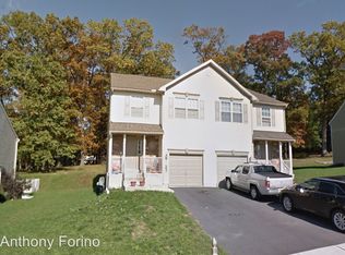 1060 Alexander Dr, Temple, PA