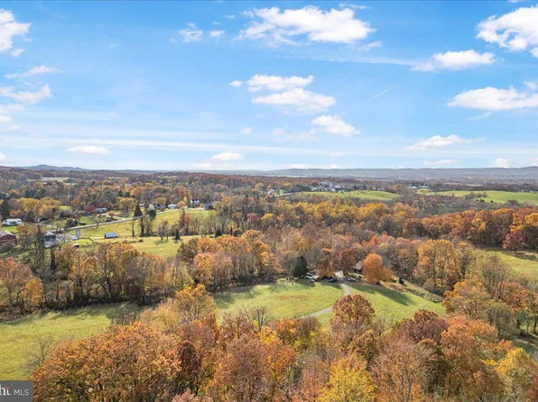 8245 Water Street Rd, Walkersville, MD 21793