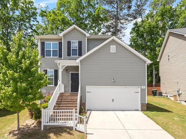 162 W Lumber Ct, Clayton, NC 27520