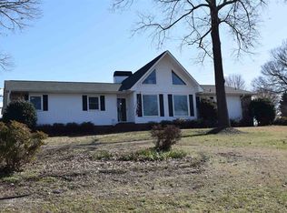 134 Chestnut Lake Dr, Inman, SC 29349