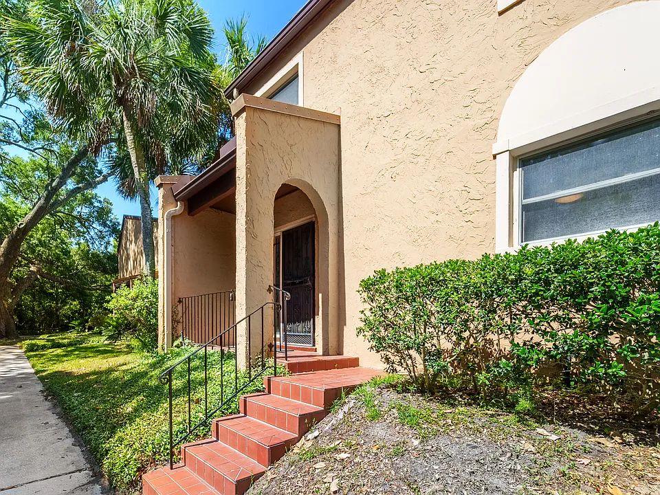 331 Greencastle Dr