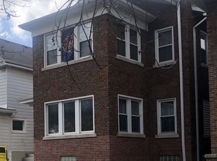 2005 S 6th St, Springfield, IL 62703