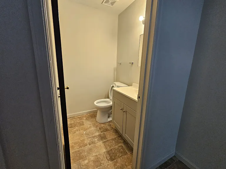 923 Lami St — Photo 9