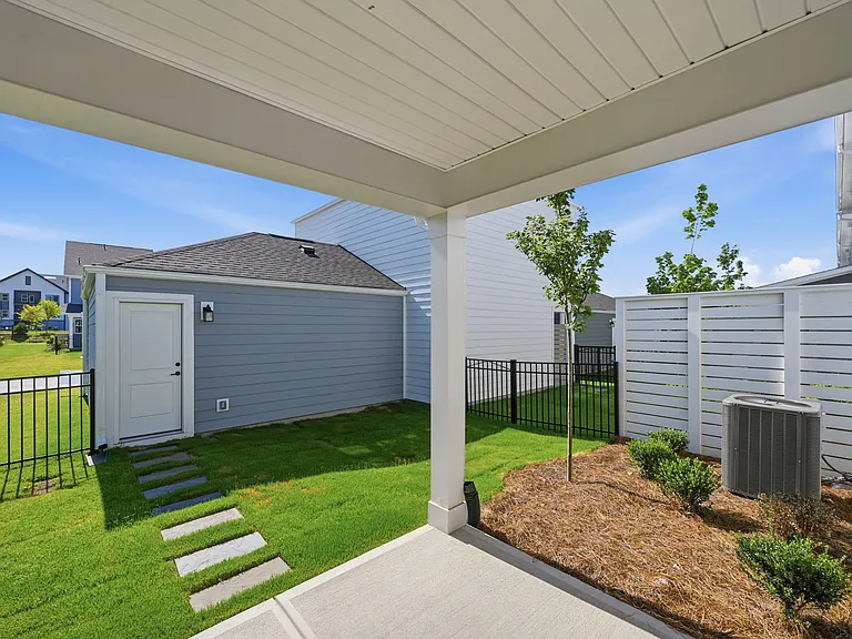 10134 Mamillion Dr — Photo 43