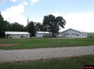 928 Red Bank Rd, Gamaliel, AR 72537