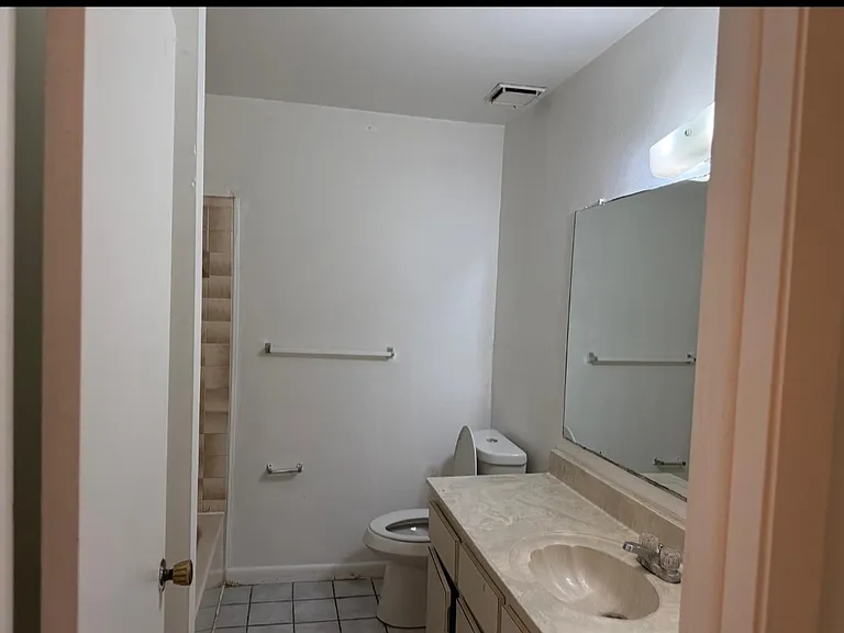 1824 Coronado Rd — Photo 11