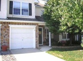 6 Saw Mill Dr, Mount Laurel, NJ 08054