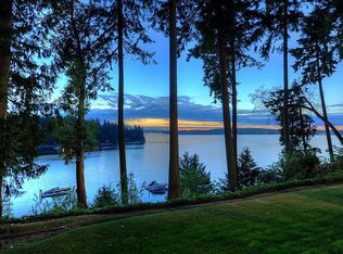 6538 NE Monte Vista Dr, Bainbridge Island, WA 98110